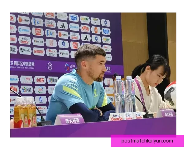 斯卡洛尼执教风格分析：战术灵活与团队协作的结合